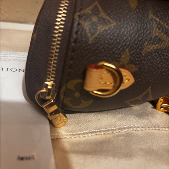 Louis Vuitton Mini Bumbag Women Monogram Pattern - Picture 11 of 15